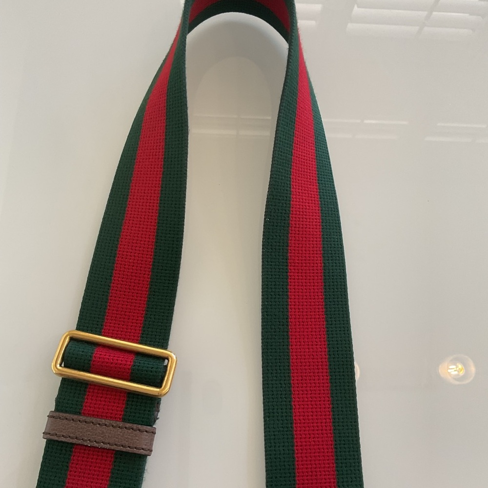 Gucci Beige GG Supreme Messenger Bag with Brown Trim and Green-Red Strap - Picture 5 of 7